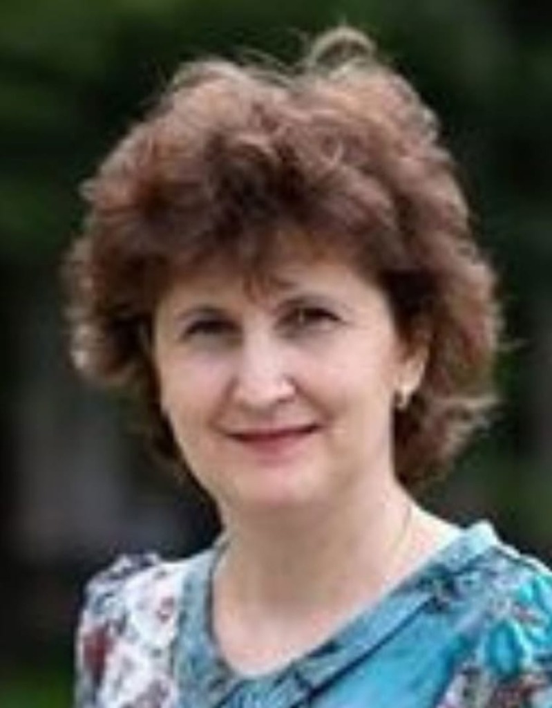Prof. Enikö Lămășanu, directorul școlii